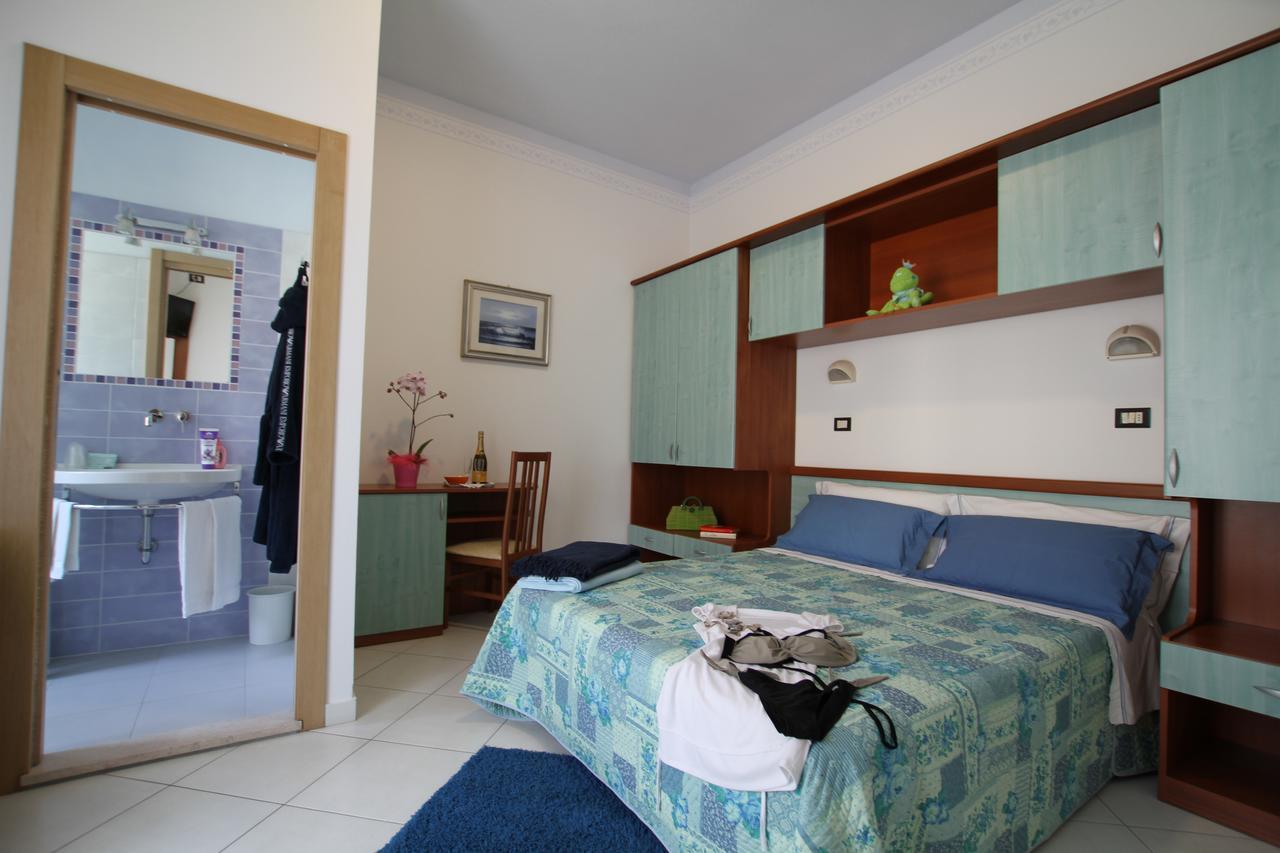 Hotel Capri Bellaria-Igea Marina Extérieur photo