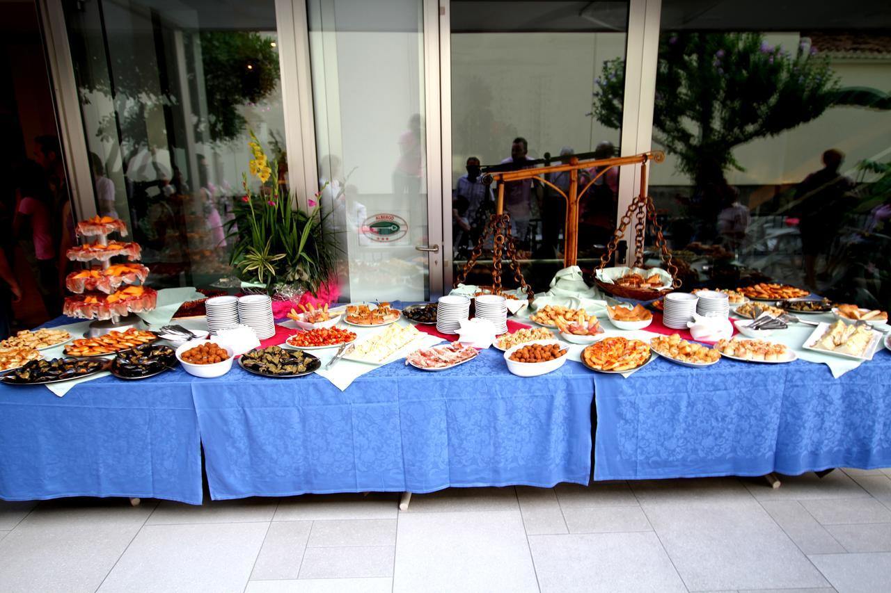 Hotel Capri Bellaria-Igea Marina Extérieur photo