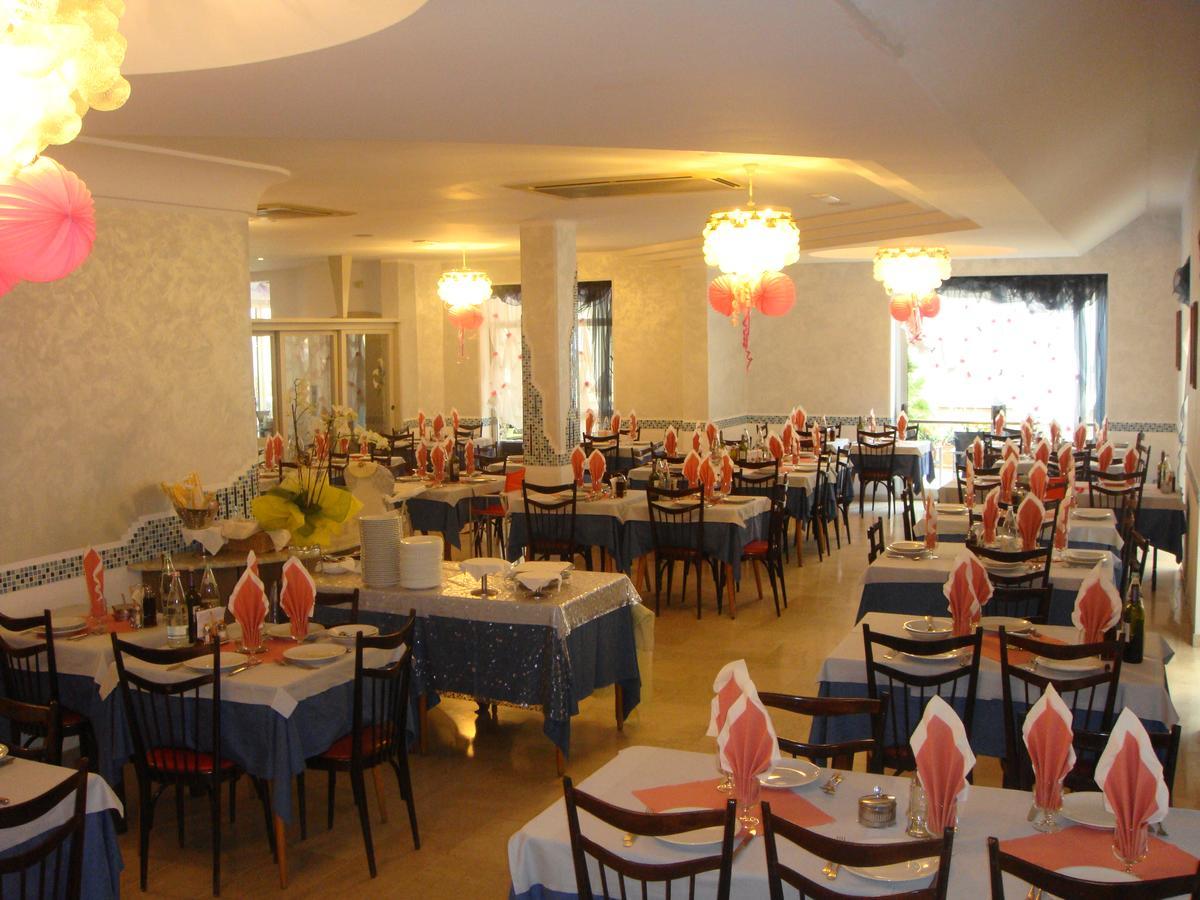 Hotel Capri Bellaria-Igea Marina Extérieur photo
